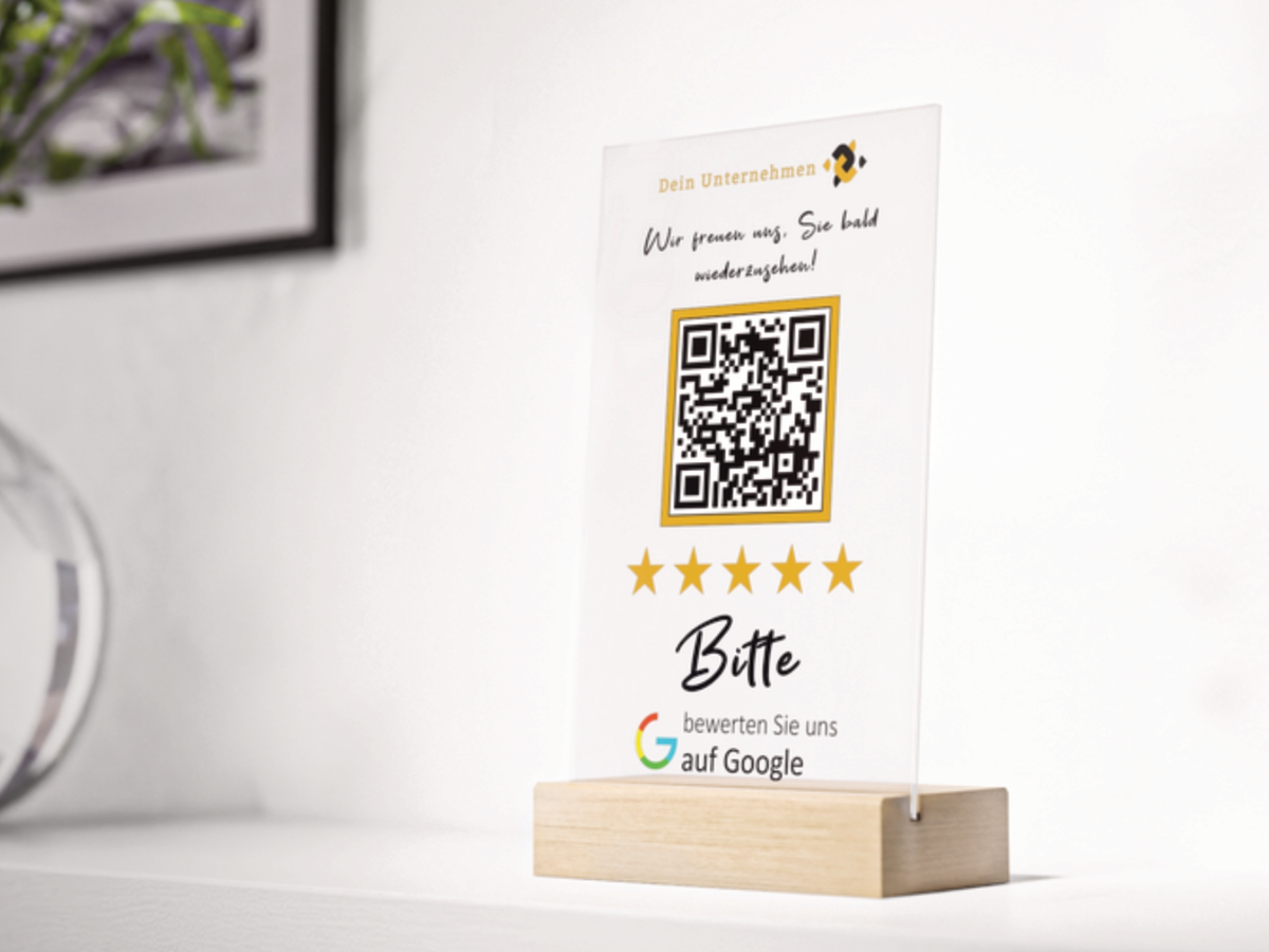 Personalisierbarer QR-Code Aufsteller für Google-Bewertungen aus Acryl.