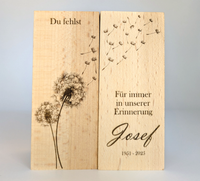Diese wunderschönen, personalisierbaren Holz-Kerzenhalter für Teelichter sind die perfekte Möglichkeit, um Erinnerungen an geliebte Menschen zu bewahren. 