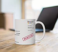 Personalisierte Rentenbescheid-Tasse – Individuell gestaltbar mit Namen, Datum und persönlichen Texten. Hochwertige Keramik, Panorama-Druck, spülmaschinenfest. Perfektes Geschenk zum Ruhestand!