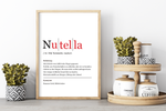 Dieses lustige Küchenposter mit der Definition von Nutella ist die ideale Küchendeko für alle Nutella-Junkies. 