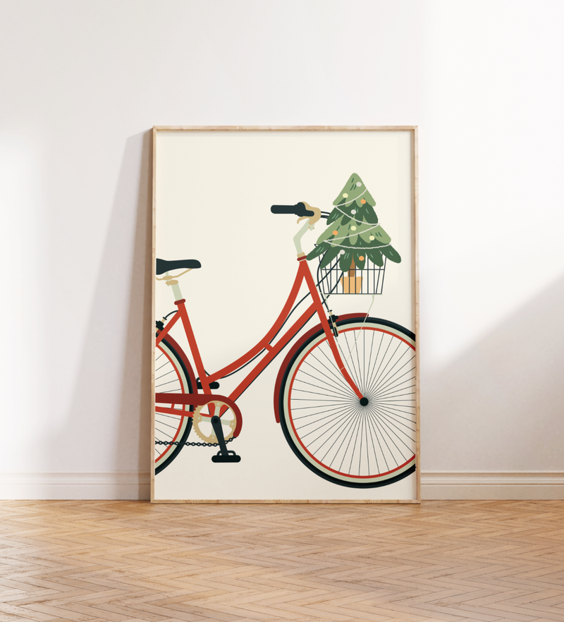 Vintage-inspiriertes Poster mit rotem Damenfahrrad auf beigem Hintergrund, wahlweise mit Blumenstrauß oder Weihnachtsbaum im Korb – minimalistisches Design als Wanddeko für Frühling oder Weihnachten.