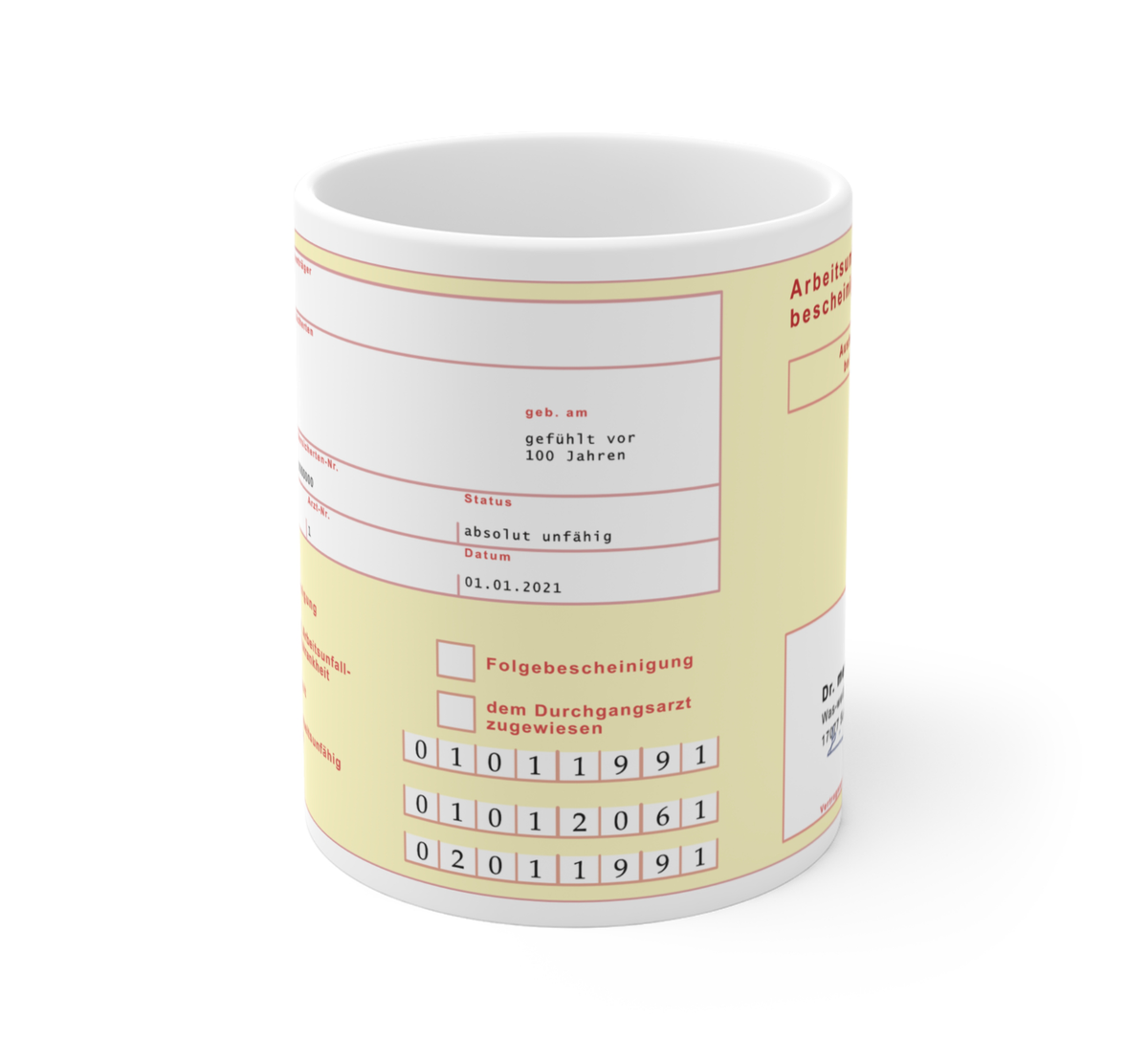 Personalisierte Krankenschein-Tasse für humorvolle Büro-Momente! Hochwertige Keramik, 0,3L, Panorama-Druck, spülmaschinenfest. Jetzt individuell anpassen & bestellen!