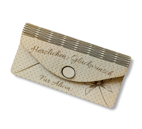 Liebevoll gestaltete Holzkarte zum Geburtstagv, personalisierbare Gravur & Geldfach – charmantes Erinnerungsstück und stilvolle Verpackung für Geldgeschenke.