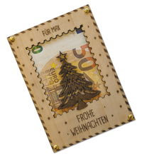 Hochwertige Holz-Weihnachtskarte mit Gravur, Sichtfenster für Geldgeschenke, 4 Motiven zur Auswahl, inklusive goldener Klammern – personalisierbar & nachhaltig verschenken.