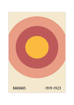 Dieses Bauhaus Poster zeigt dir drei Kreise in unterschiedlichen Farben. Das Poster ist einem Ausstellungsplakat von 1919 nachempfunden, ist so aber nie erschienen.