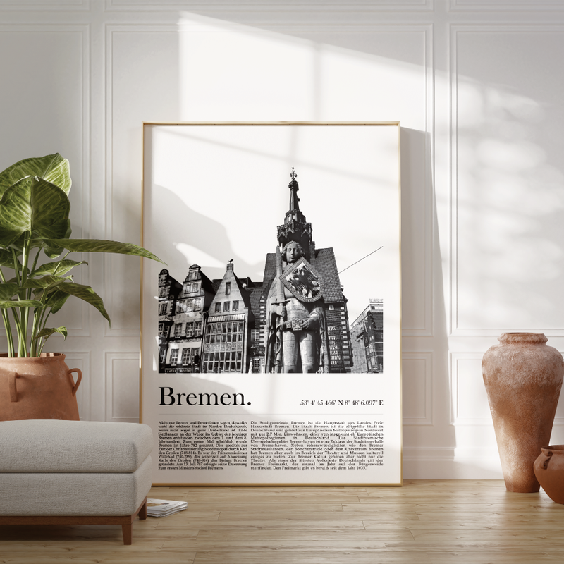 Auf dem Bild siehst du unser Poster von Bremen, mit schwarz/weiß Fotografie, Koordinaten der Stadt und eine Bildunterschrift zur Geschichte.