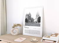 Dieses Poster zeigt dir in Schwarz Weiß eine Fotografie des Doms der Landeshauptstadt Erfurt in Thüringen. 