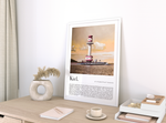 Dieses tolle Poster zeigt dir den Leuchtturm der Landeshauptstadt Kiel der in der Ostsee im Bereich der Kieler Außenförde steht. 