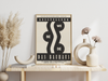 Das Bauhaus Poster zeigt dir minimalistisch dargestelltes grafisches Plakat einer fiktionalen Ausstellung in Basel. 