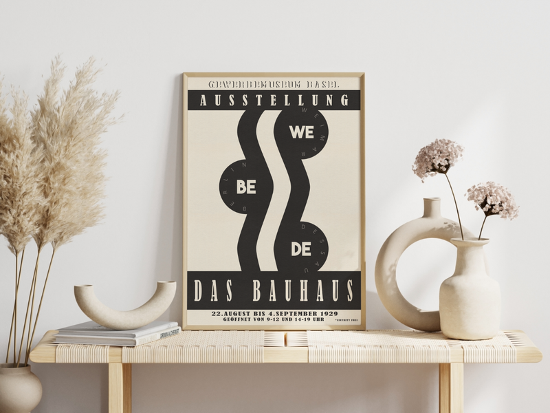 Das Bauhaus Poster zeigt dir minimalistisch dargestelltes grafisches Plakat einer fiktionalen Ausstellung in Basel. 