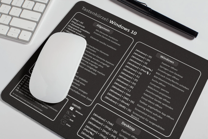 Das Mauspad mit Tastenkürzeln für Windows 10 erleichtert dir deinen Arbeitsalltag. Das Mousepad zeigt dir die notwendigen Tastenkürzel für jede Situation im Büro und vereinfacht und beschleunigt für dich den Alltag.