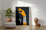 Dieses Poster zeigt ein fiktives Theaterplakat mit einer Hand, die mit einer Puppe spielt. 