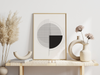 Das minimalistische Poster zeigt dir eine geometrische Darstellung unterschiedlicher Kreise. 
