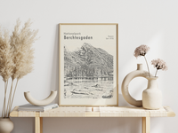 Dieses Poster zeigt eine Ansicht des Königssees im Nationalpark Berchtesgaden, Bayern. 