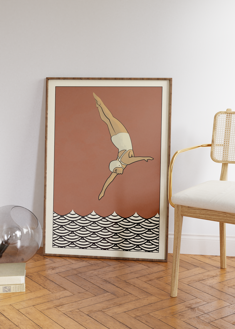 Dieses maritime Poster zeigt eine Turmspringerin in alter Badekleidung die einen Sprung in das Meer macht.