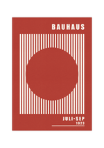 Dieses Bauhaus Poster zeigt dir einen aus Linien ausradierten Kreis in Rot oder Eierschalenweiß. 