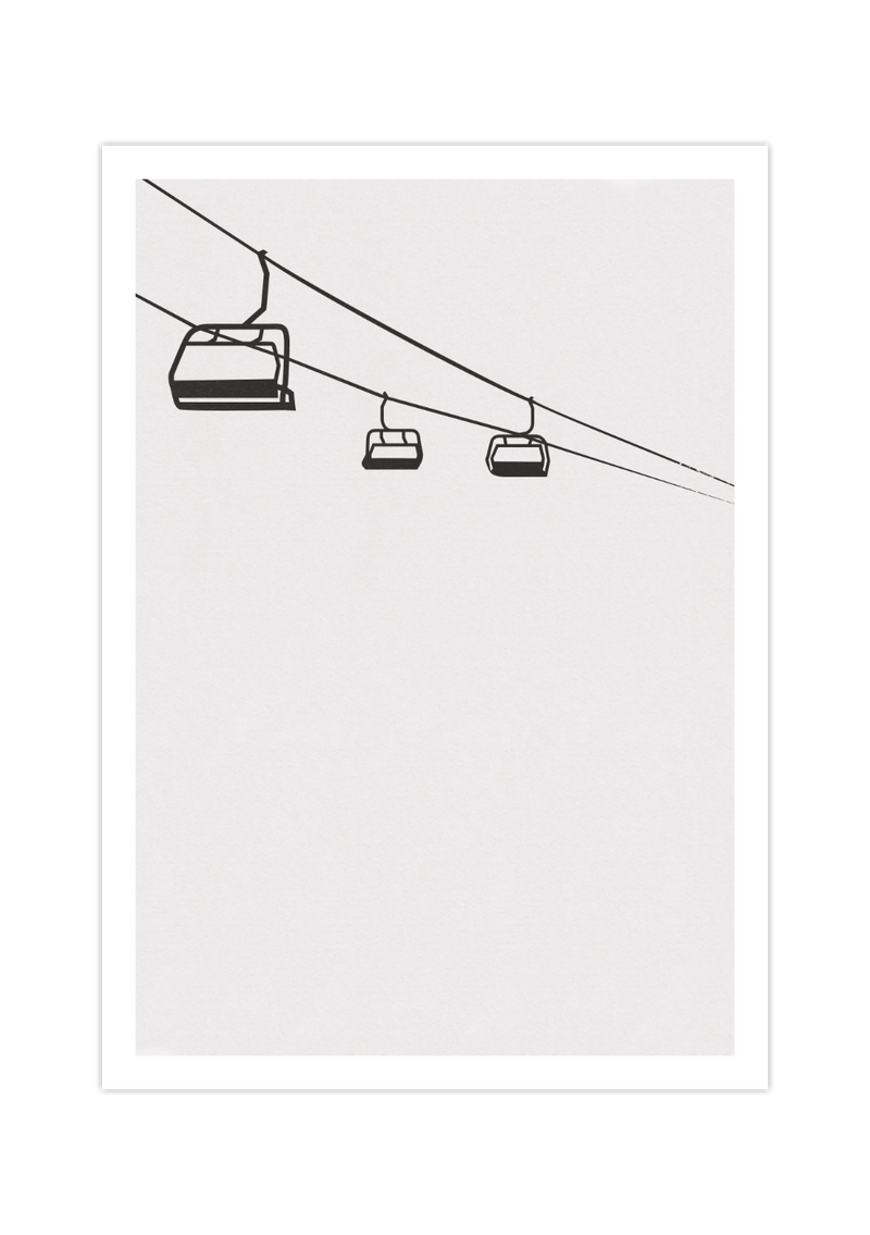 Das minimalistische Poster in Grau und Schwarz zeigt einen Lift, wie man ihn vom Skifahren gewohnt ist.